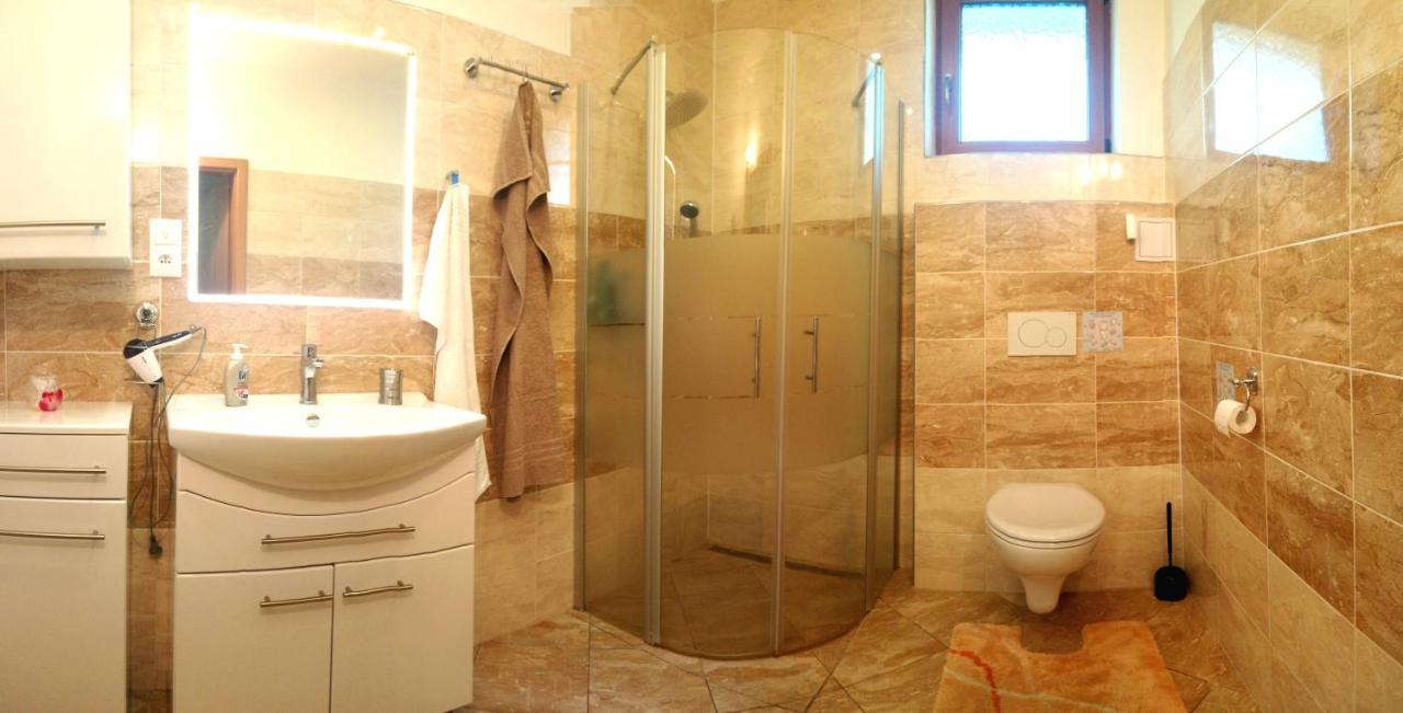 Lovely Apartment, Garden, Parking, Wifi, Netflix Πράγα Εξωτερικό φωτογραφία
