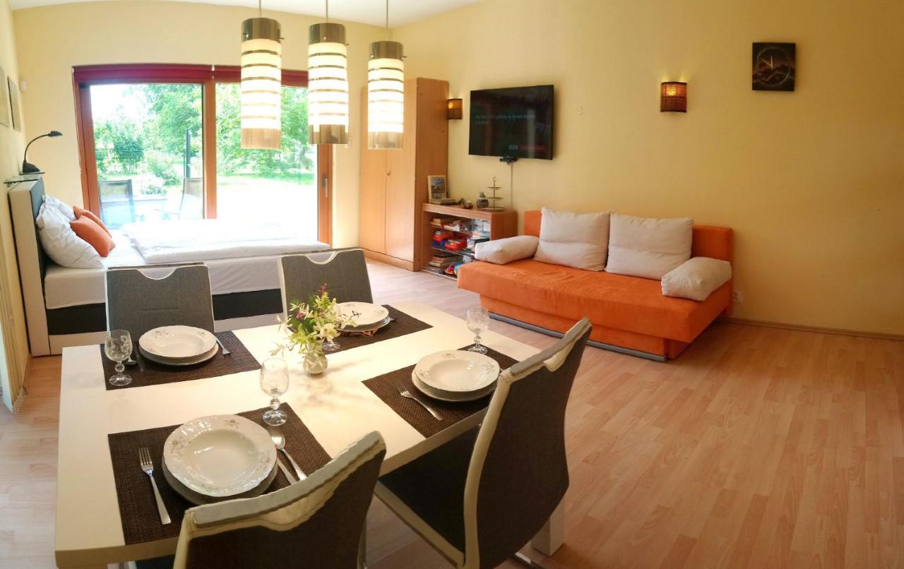 Lovely Apartment, Garden, Parking, Wifi, Netflix Πράγα Εξωτερικό φωτογραφία